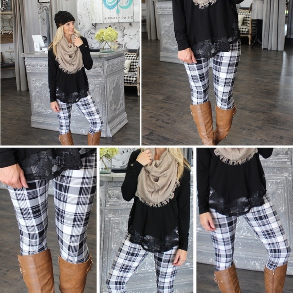 🆕️ 🍁Stylish Plaid Leggings - Picture 3 of 6